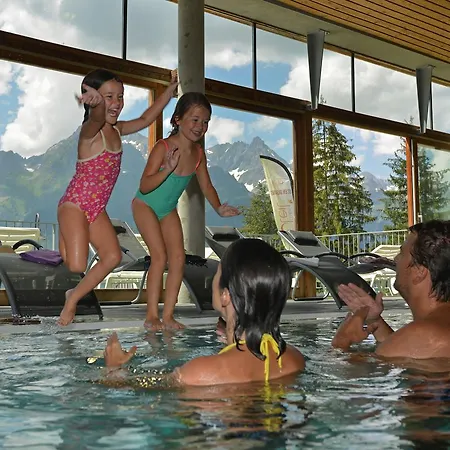 리조트 Espaces Vacances Ternelia Les Cristaux 오즈