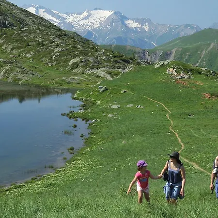 Espaces Vacances Ternelia Les Cristaux 리조트 3*